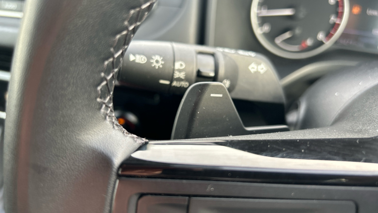 Nissan Qashqai 1.3 DiG-T MH 158 Acenta Premium 5dr Xtronic Petrol Hatchback